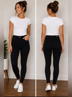 EXPRESS Black Hyper Stretch High Rise Skinny Jeans Women’s Size S Short NWOT